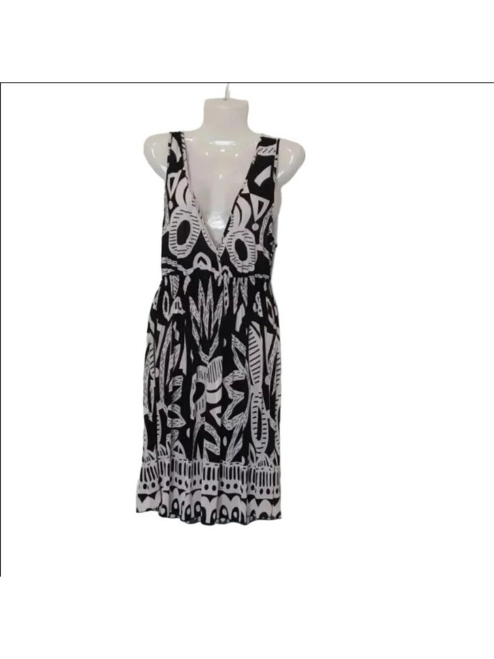 - Summer dress with a low neckline Women's Size Small - Picture 3 of 7